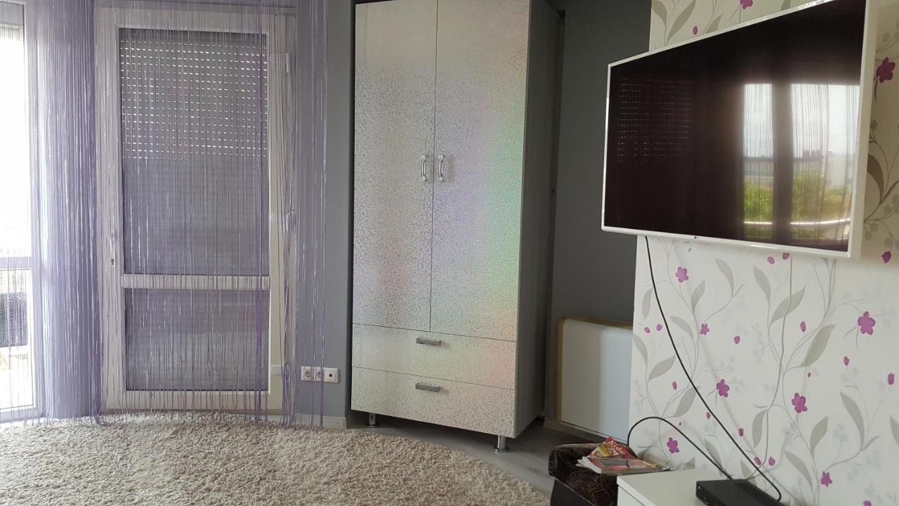 Paris-Lux. Apartment Hajduszoboszlo Exterior photo